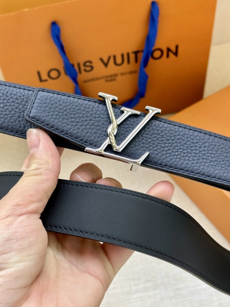 Unisex Louis Vuitton Belts 299070