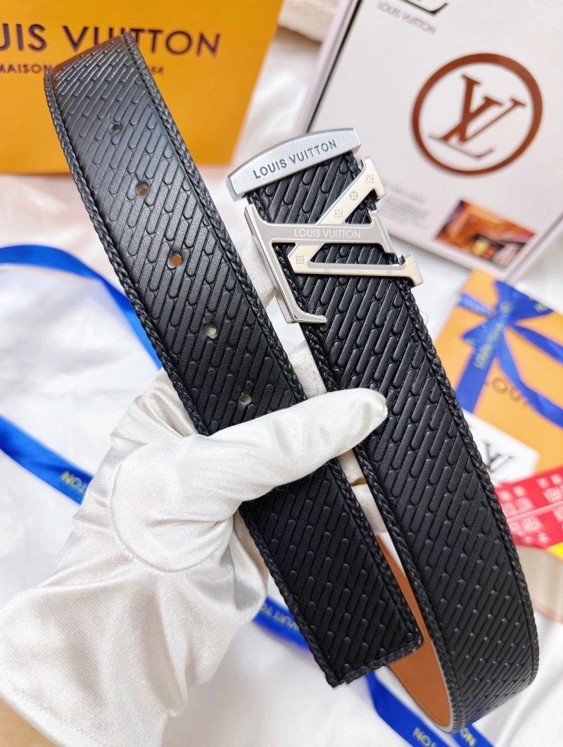 Louis Vuitton Belts Upgraded 299037