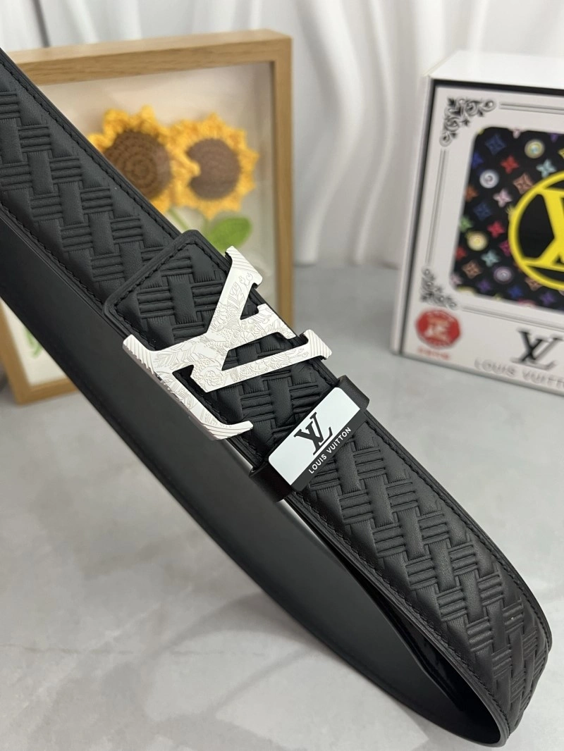 Durable Louis Vuitton Belts 299039