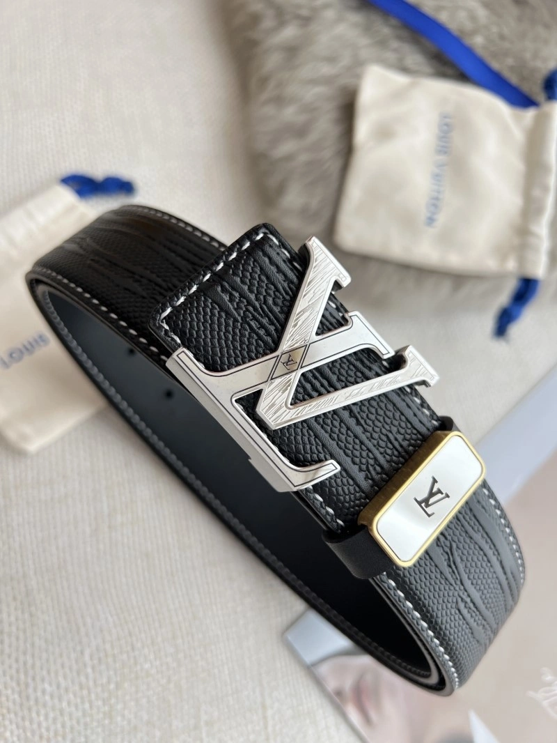 TechFriendly Louis Vuitton Belts 299061