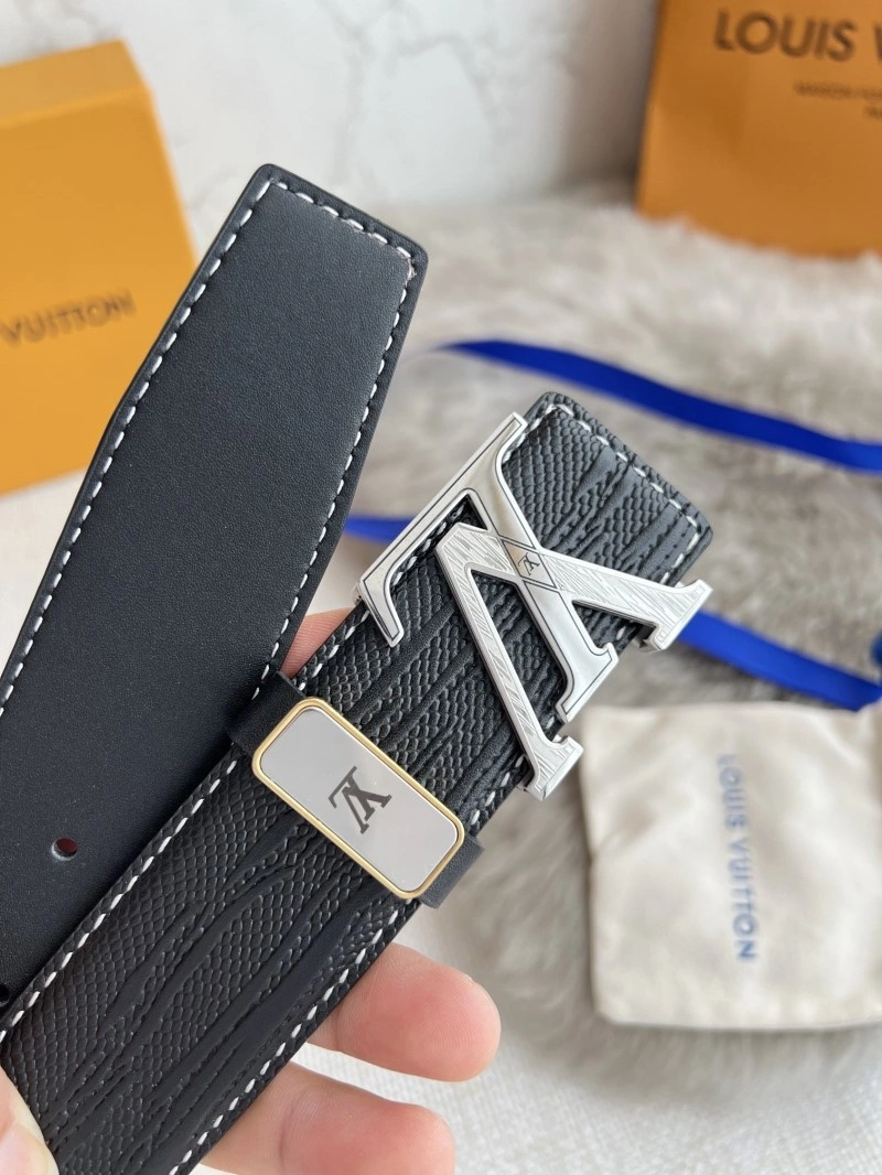 TechFriendly Louis Vuitton Belts 299061