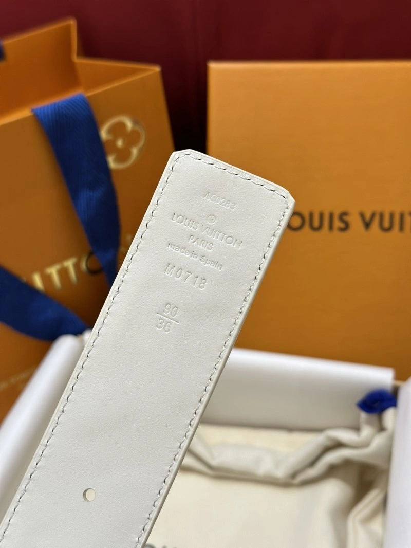 Versatile Louis Vuitton Belts 299033