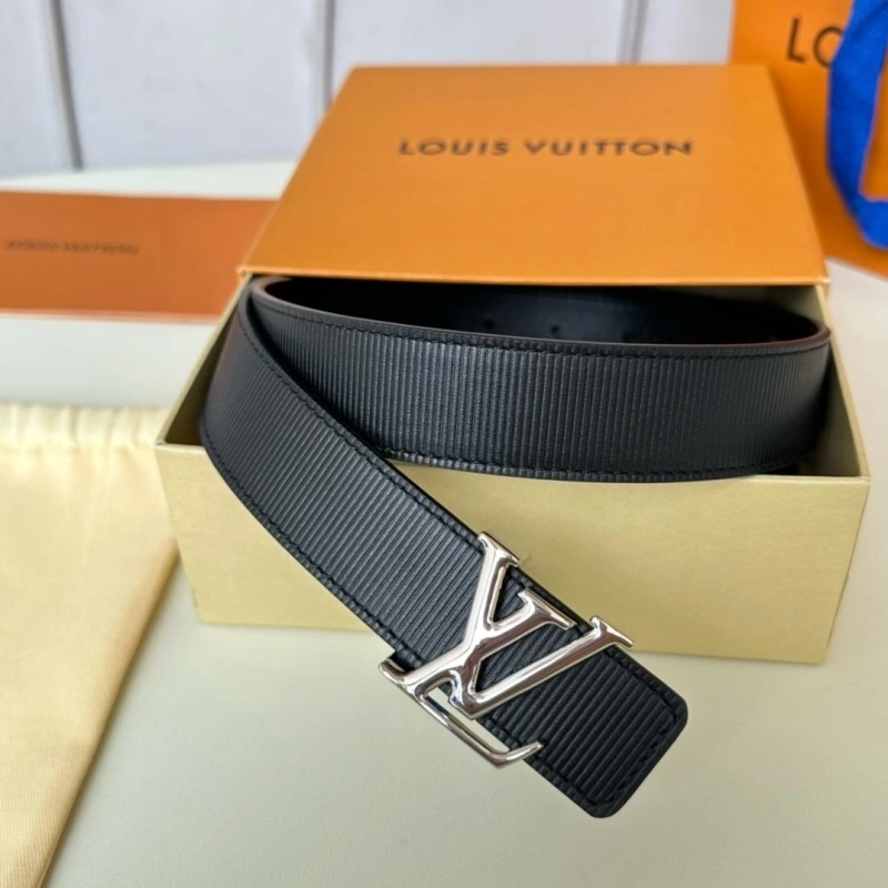 Snug Louis Vuitton Belts 299009