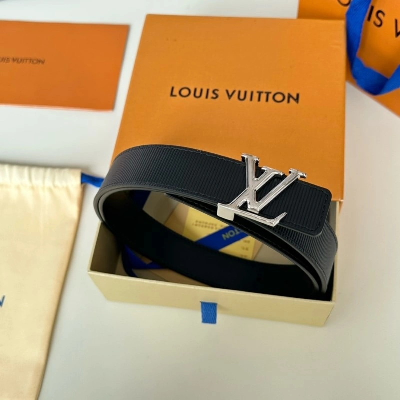 Snug Louis Vuitton Belts 299009