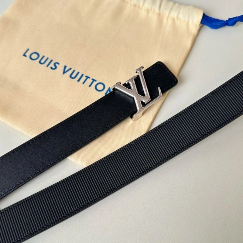 Snug Louis Vuitton Belts 299009