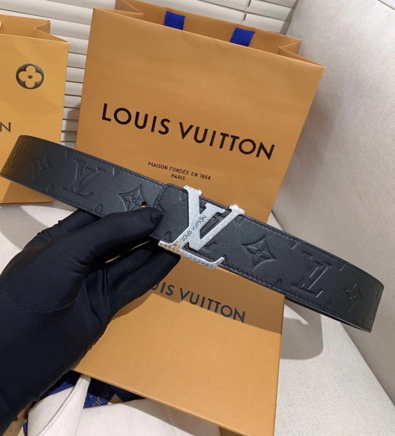 Louis Vuitton Belts Breathable 299012