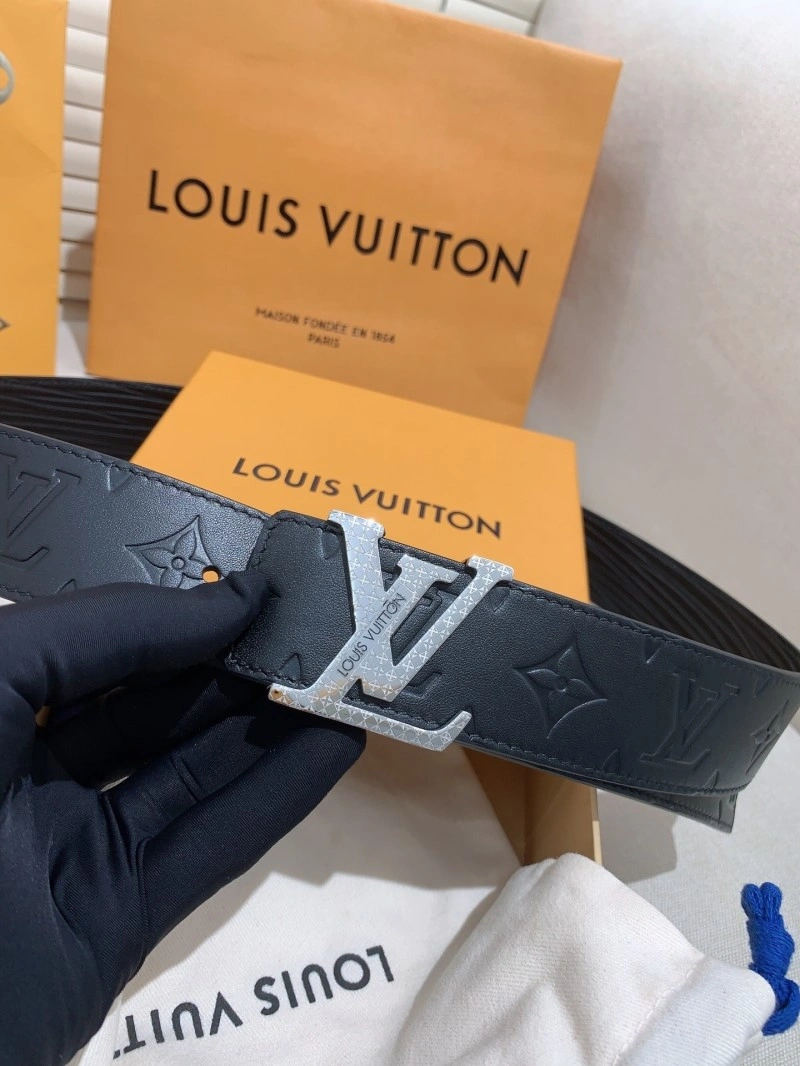 Louis Vuitton Belts Breathable 299012