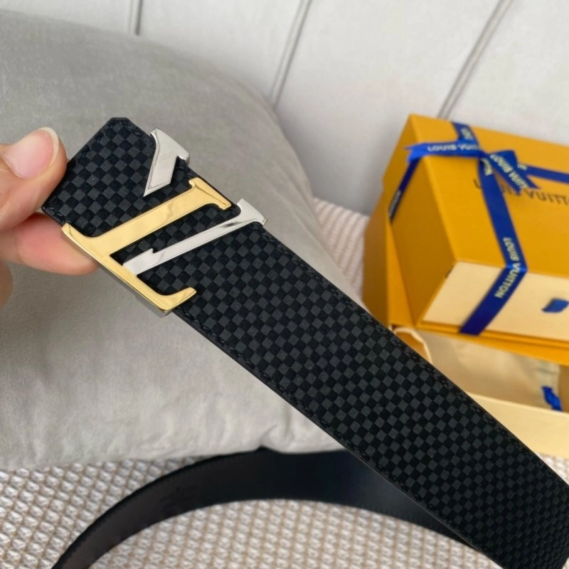 Versatile Louis Vuitton Belts 299002