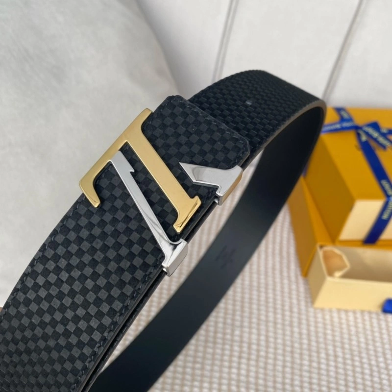 Versatile Louis Vuitton Belts 299002