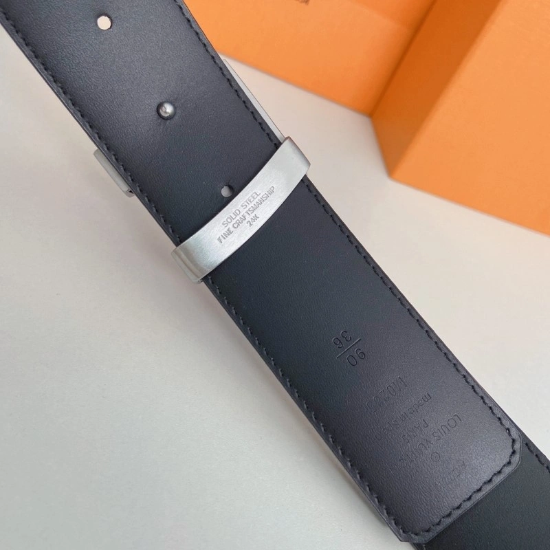 Sporty Louis Vuitton Belts 298988