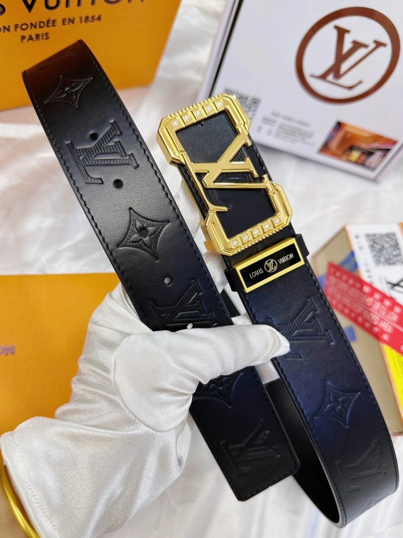 Louis Vuitton Belts Attractive 301778