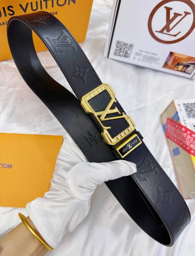 Louis Vuitton Belts Attractive 301778
