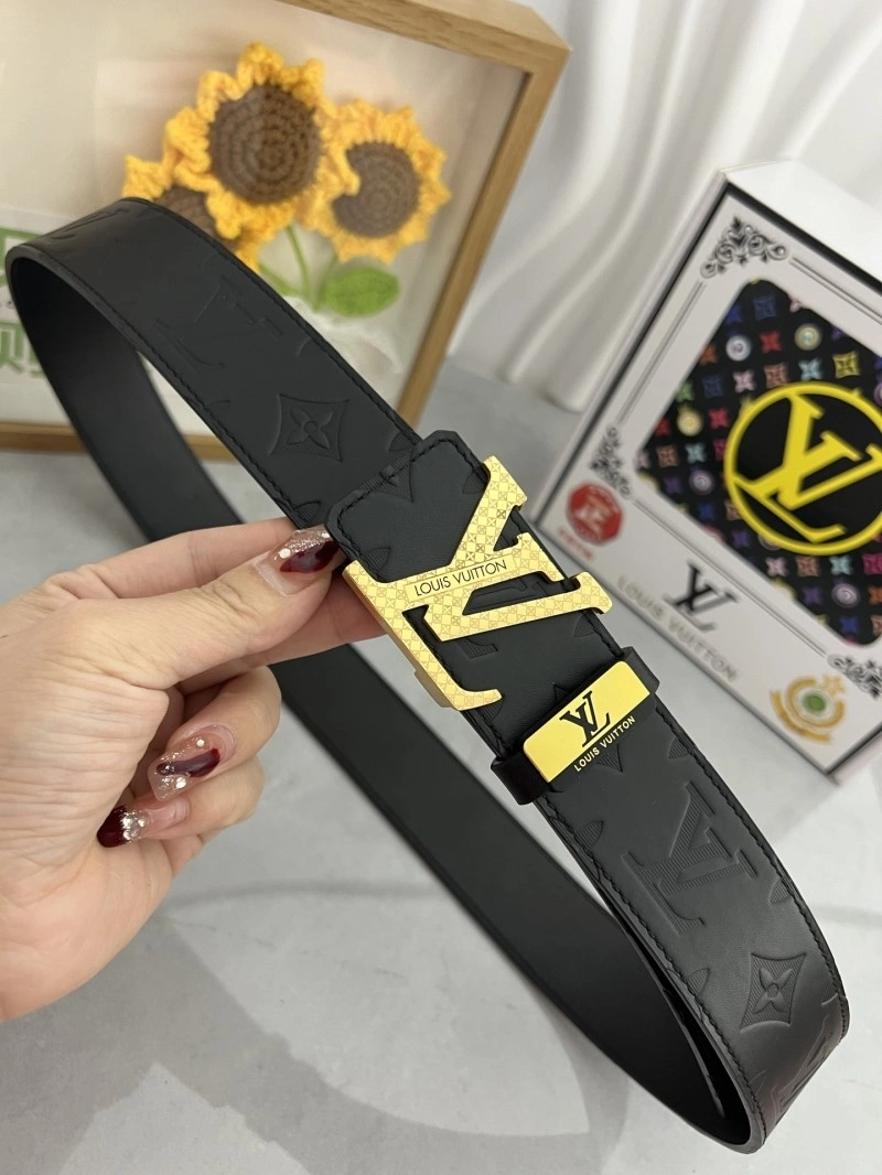 ZipUp Louis Vuitton Belts 301749