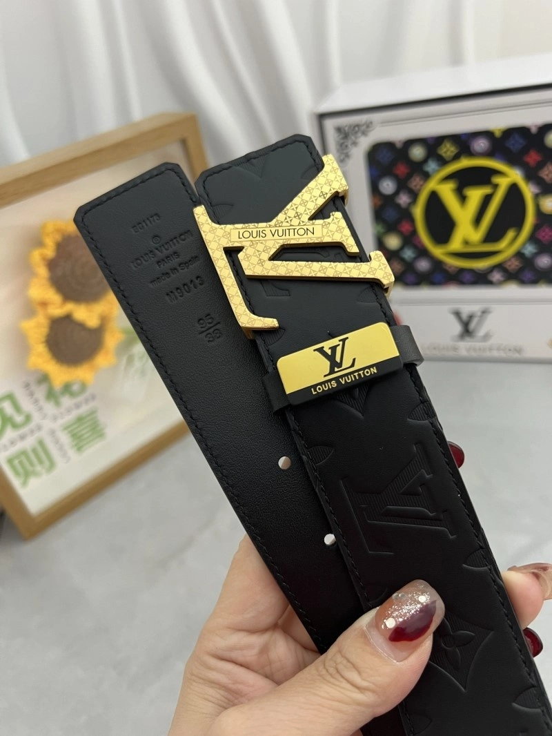 ZipUp Louis Vuitton Belts 301749