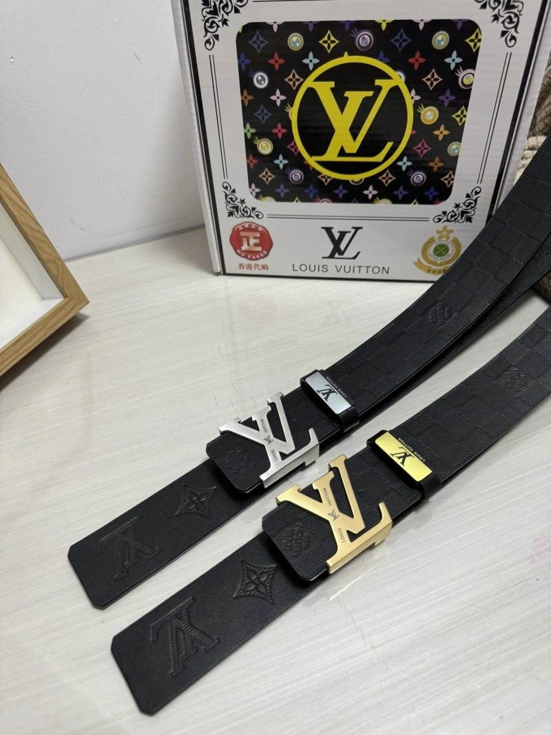 Minimalist Louis Vuitton Belts 301769
