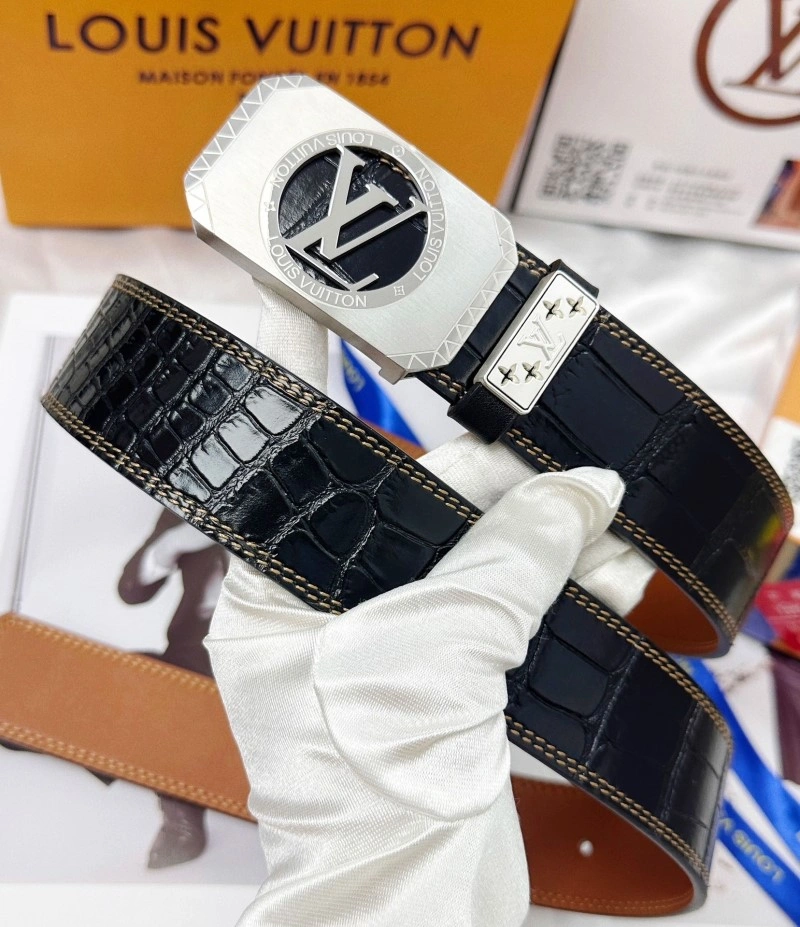 Louis Vuitton Belts Fashionable 301750