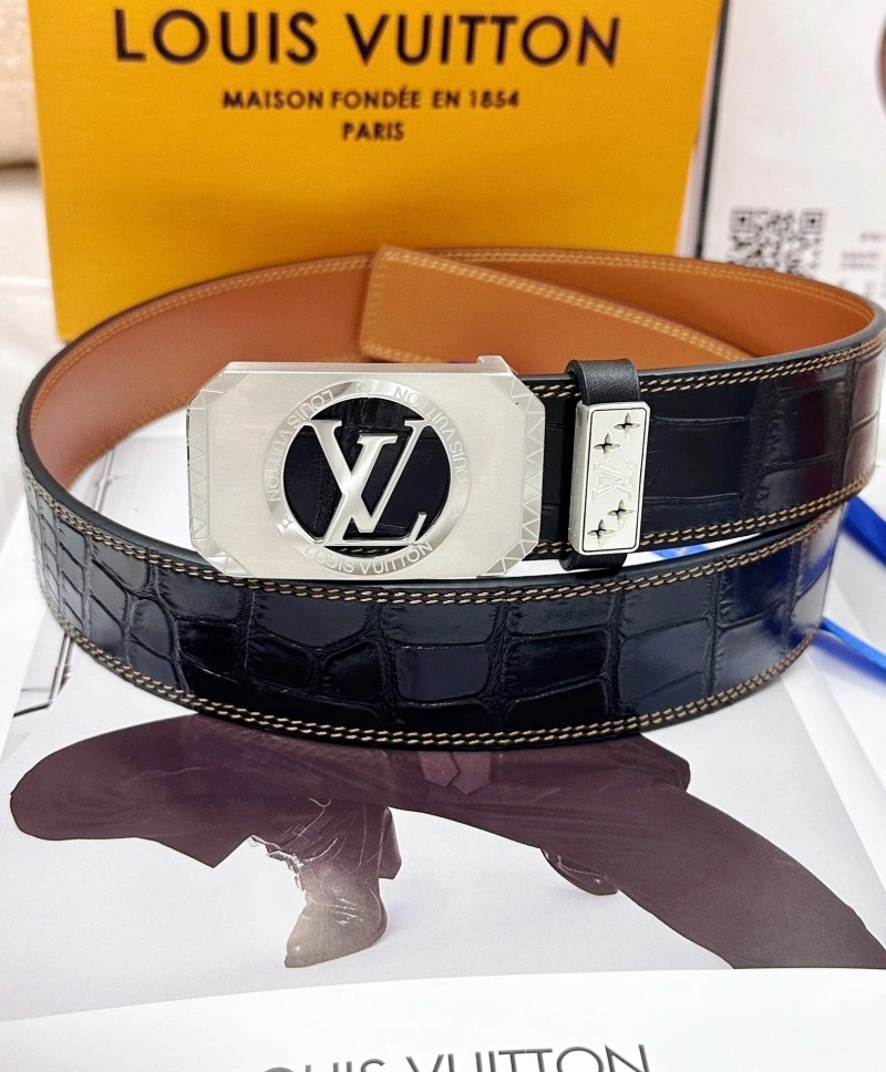 Louis Vuitton Belts Fashionable 301750