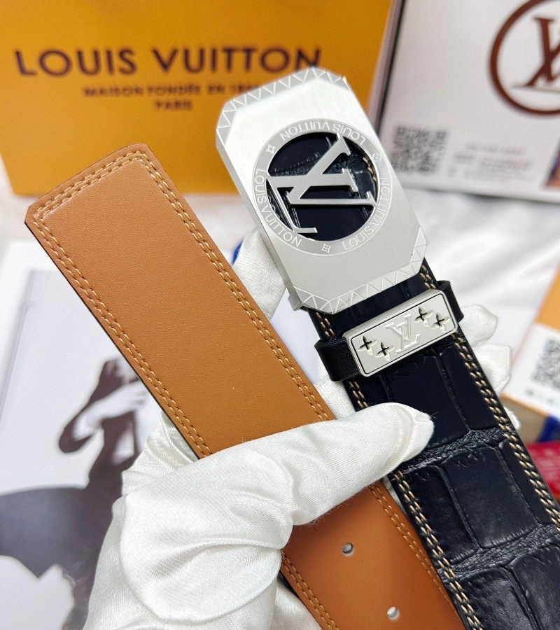 Louis Vuitton Belts Fashionable 301750