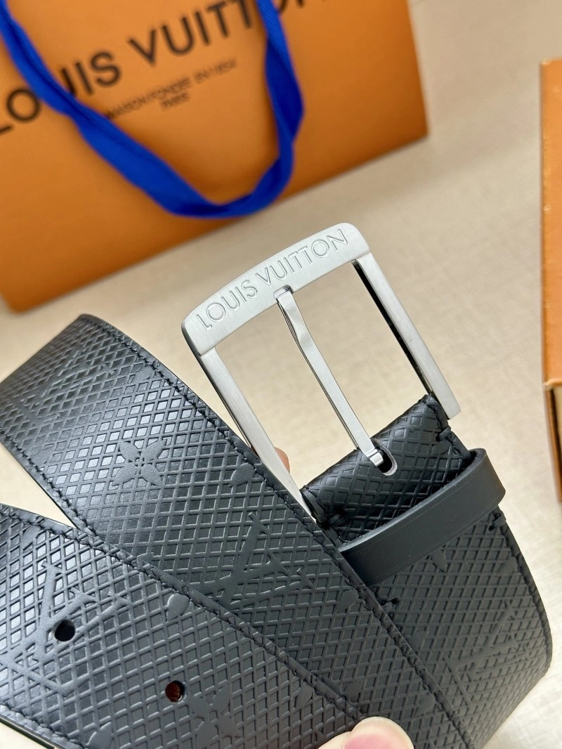 Louis Vuitton Belts Breathable 301701