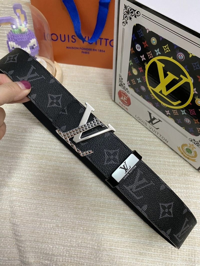 Sophisticated Louis Vuitton Belts 301678