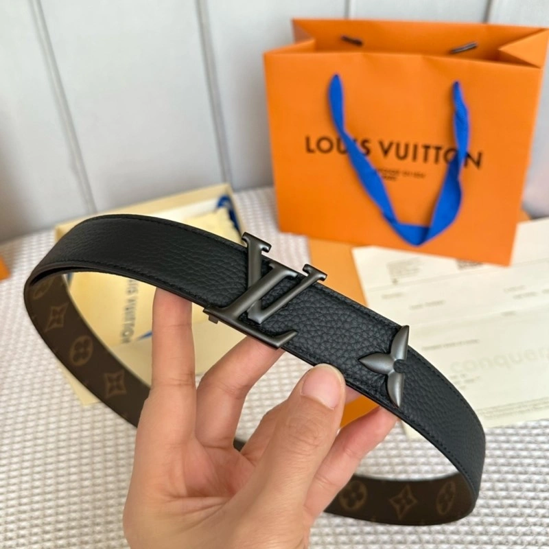 Snug Louis Vuitton Belts 301657