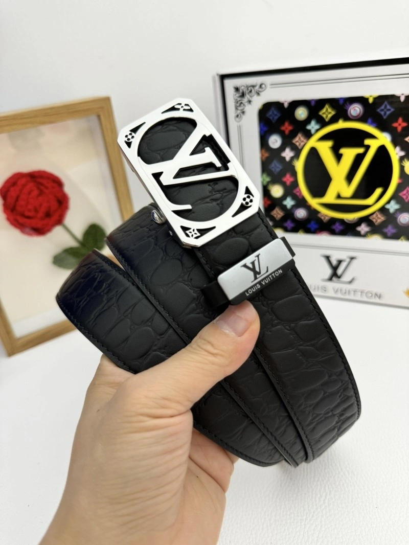 Fashionable Louis Vuitton Belts 301646