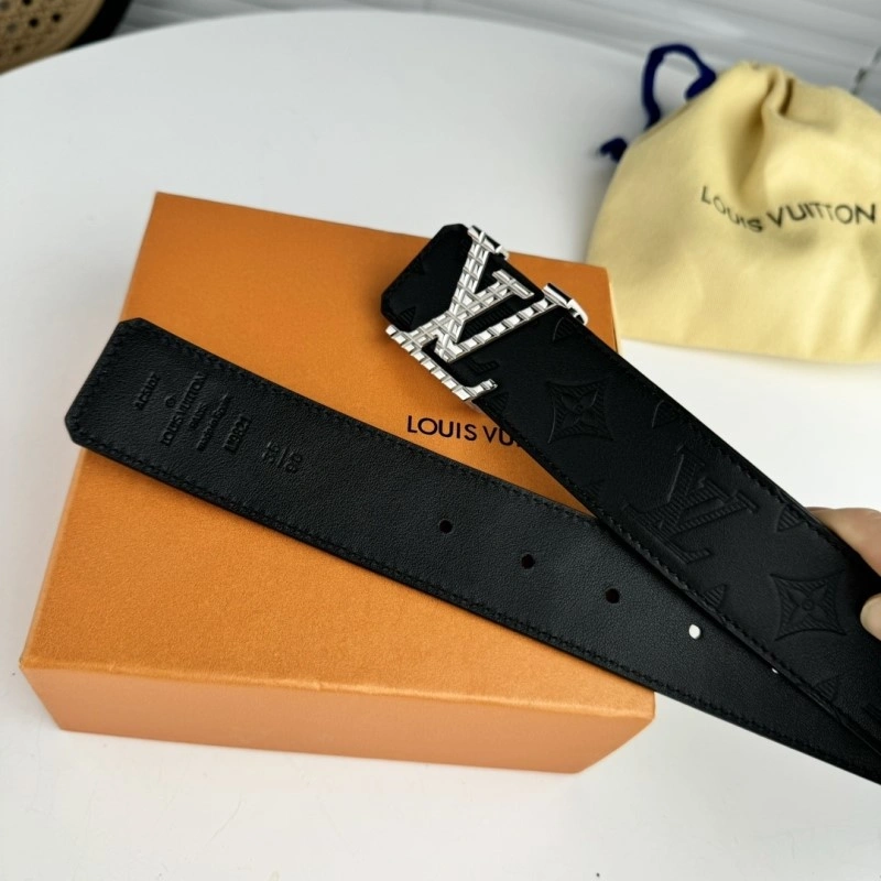 Seasonal Louis Vuitton Belts 301638