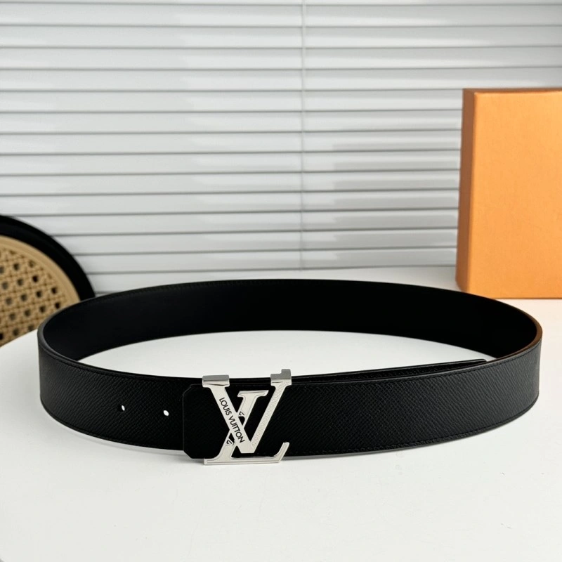 UrbanChic Louis Vuitton Belts 301640