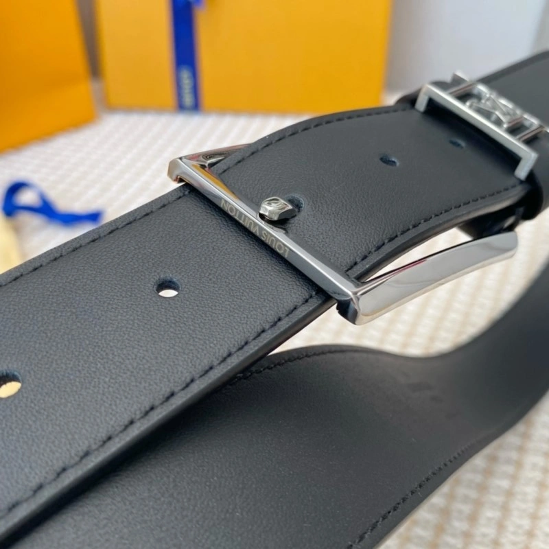 Bold Louis Vuitton Belts 301622
