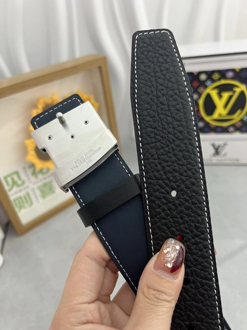 Effortless Louis Vuitton Belts 301553