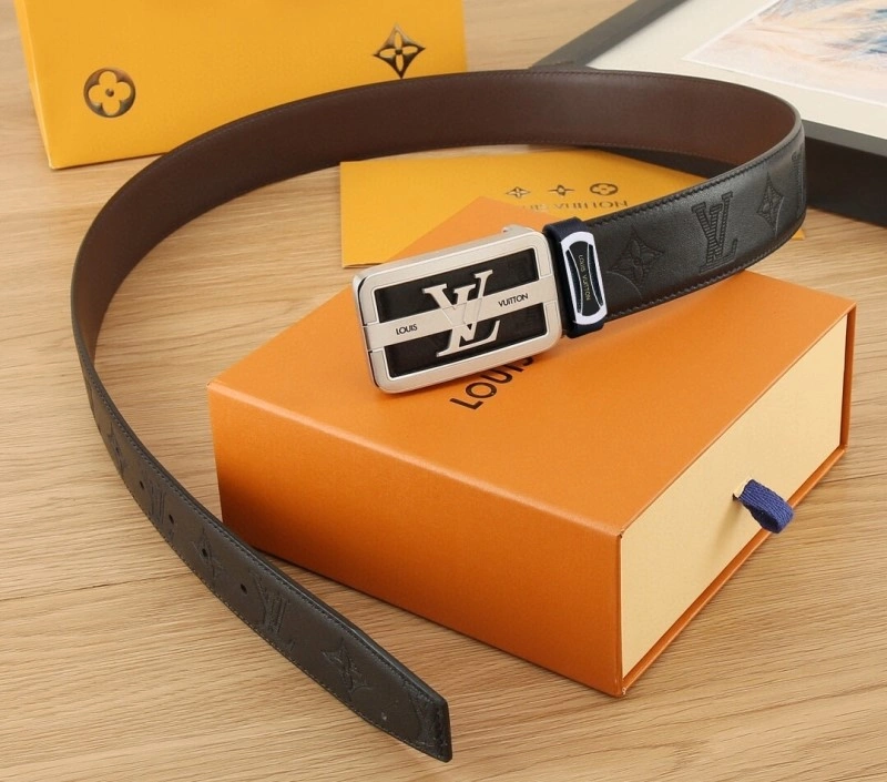 Lightweight Louis Vuitton Belts 301564
