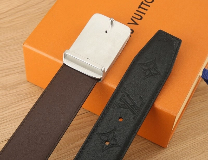 Lightweight Louis Vuitton Belts 301564