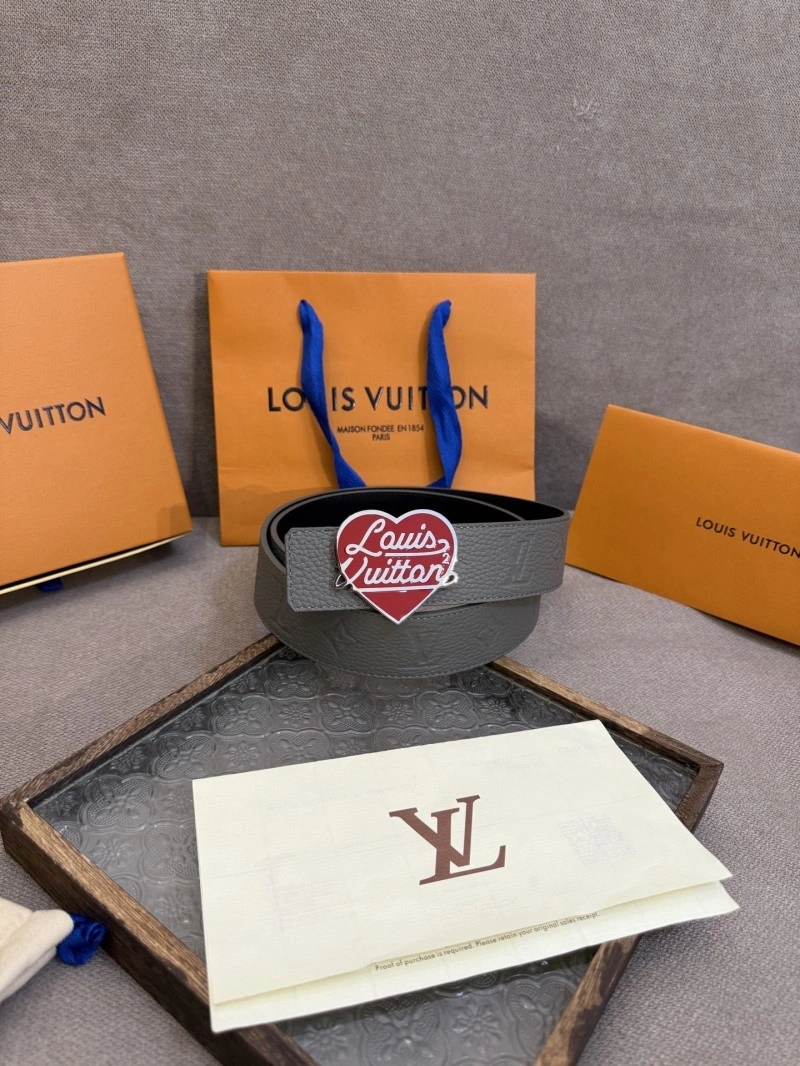 Louis Vuitton Belts Versatile 301548
