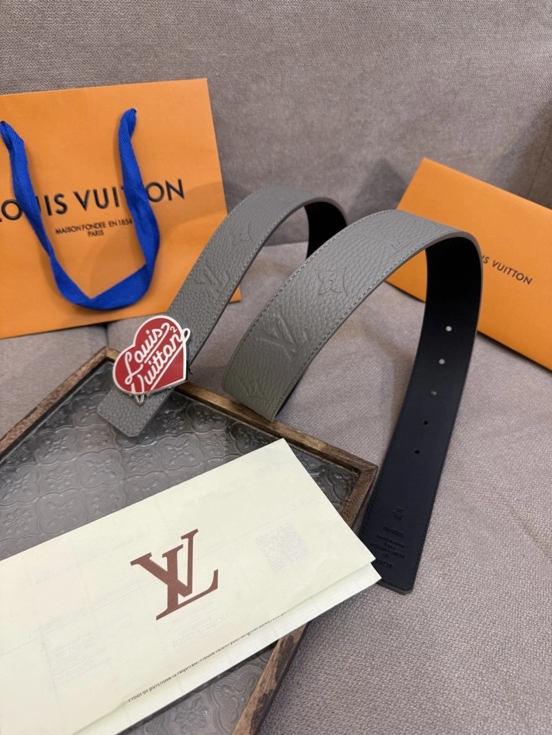 Louis Vuitton Belts Versatile 301548