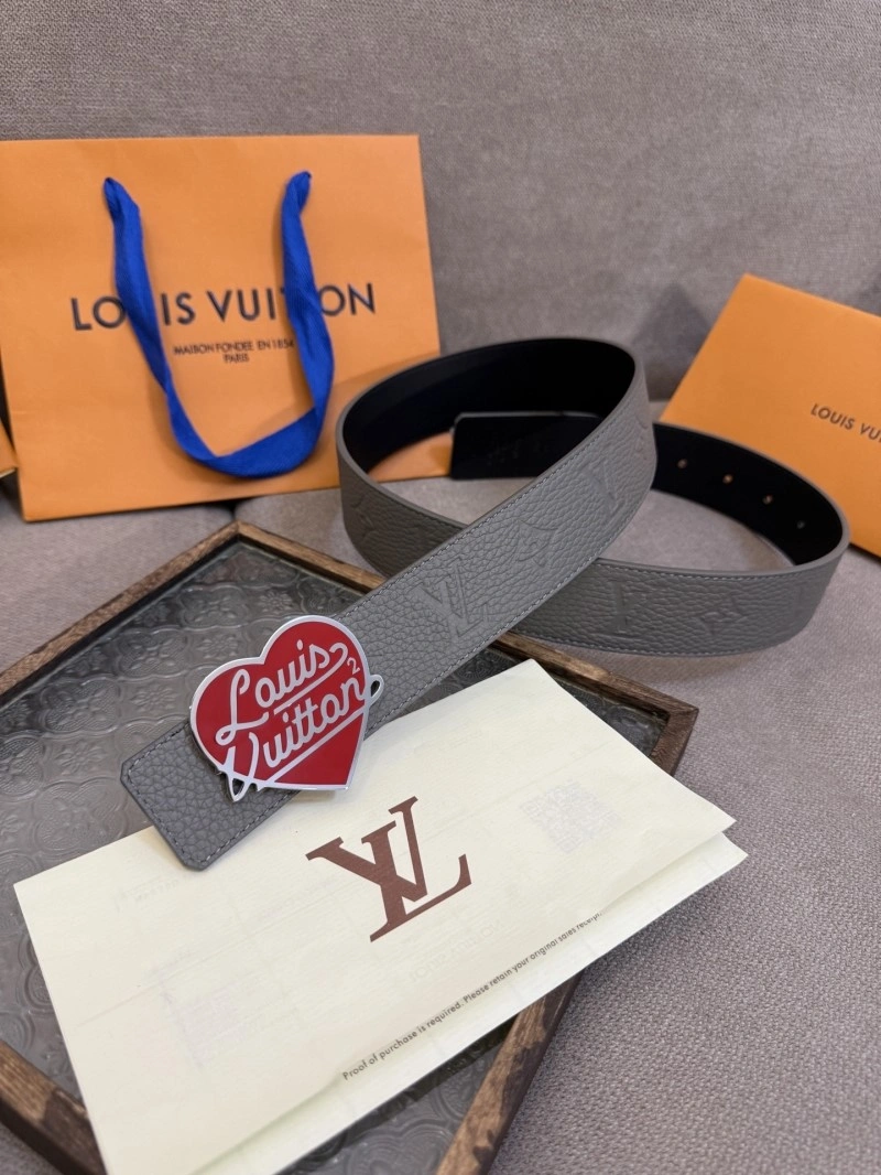 Louis Vuitton Belts Versatile 301548