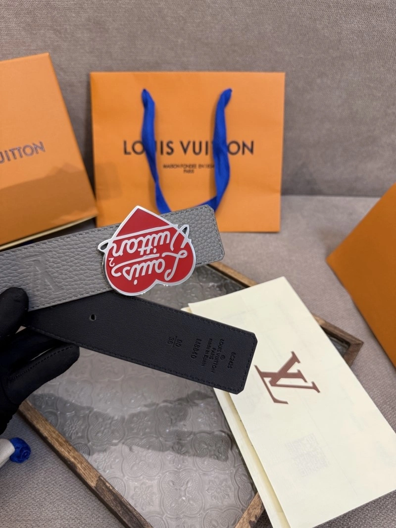Louis Vuitton Belts Versatile 301548