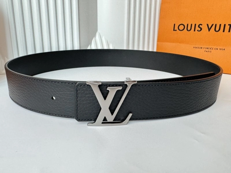 Louis Vuitton Belts Sporty 301543