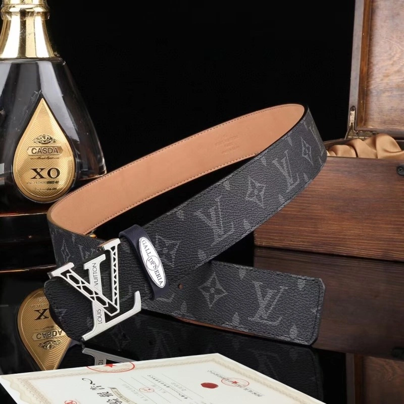 Louis Vuitton Belts Trendsetting 301510