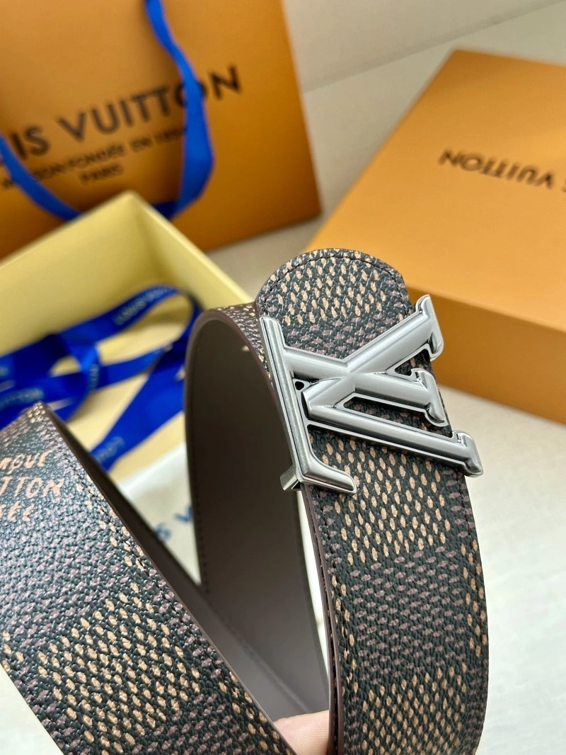 Elegant Louis Vuitton Belts 301509
