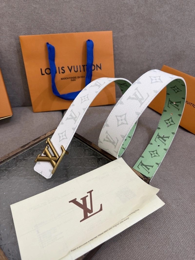 Cozy Louis Vuitton Belts 301521