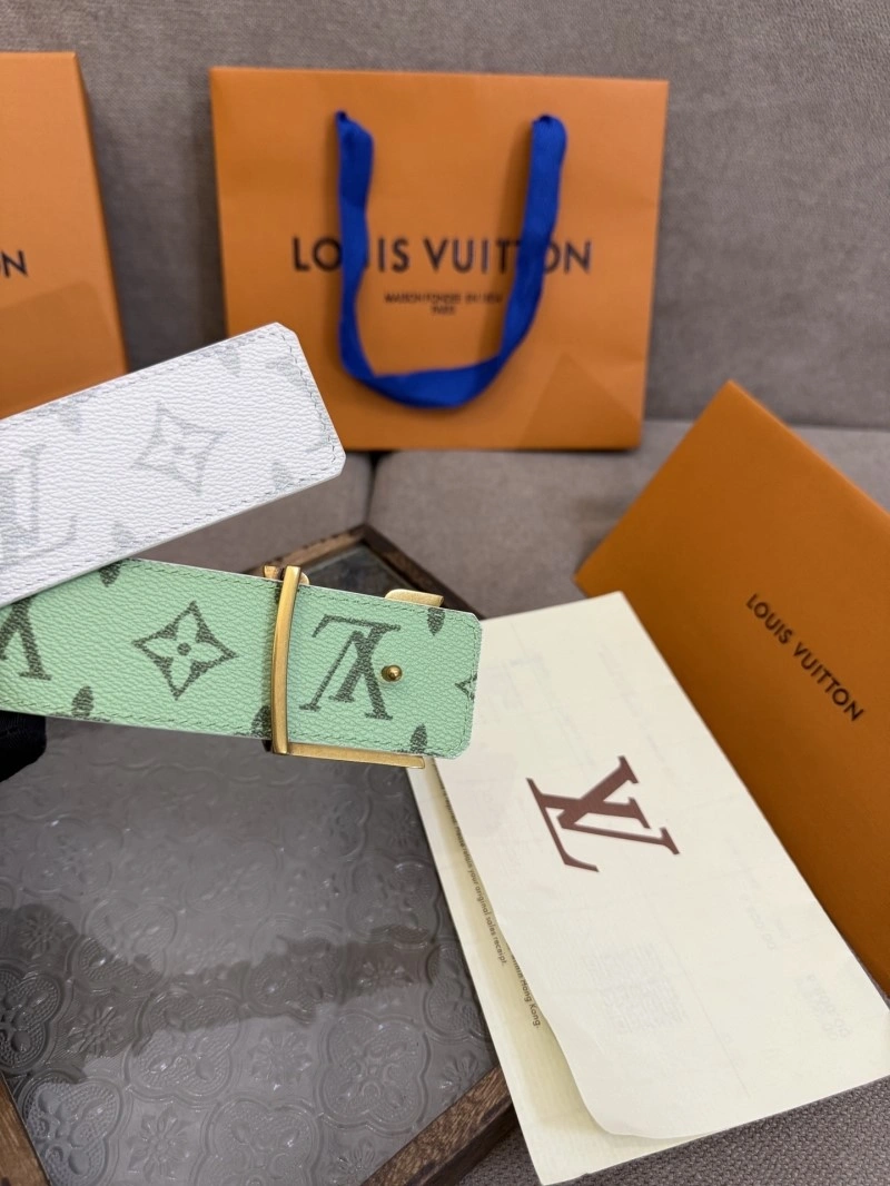 Cozy Louis Vuitton Belts 301521