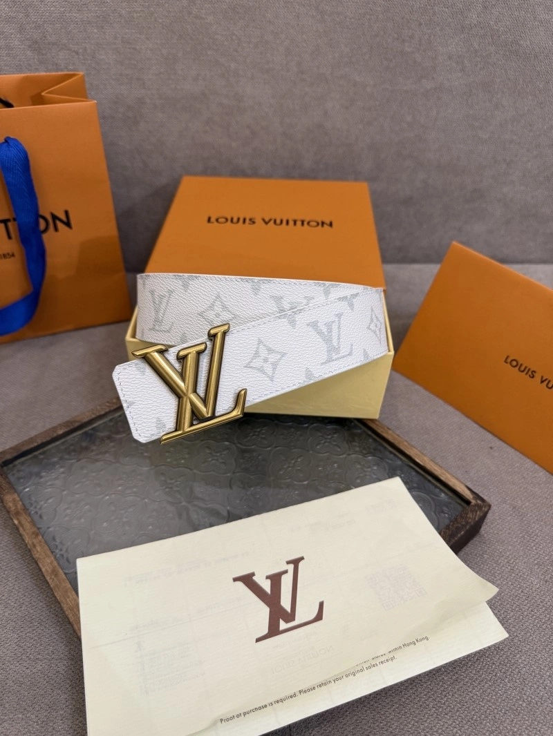 Cozy Louis Vuitton Belts 301521