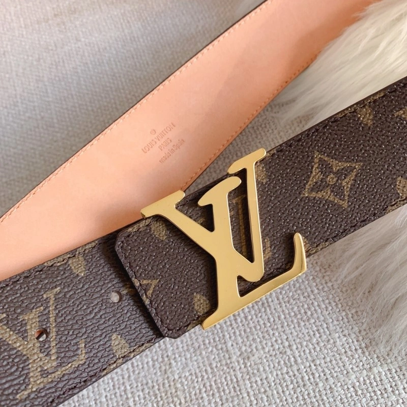 Casual Louis Vuitton Belts 301490