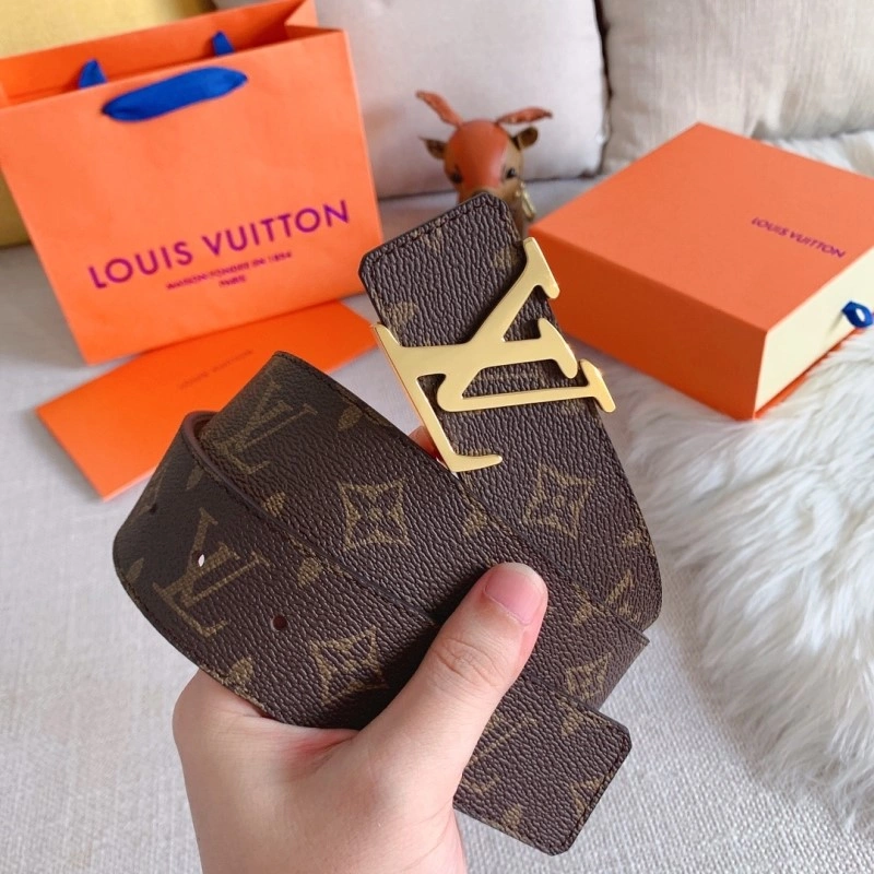 Casual Louis Vuitton Belts 301490