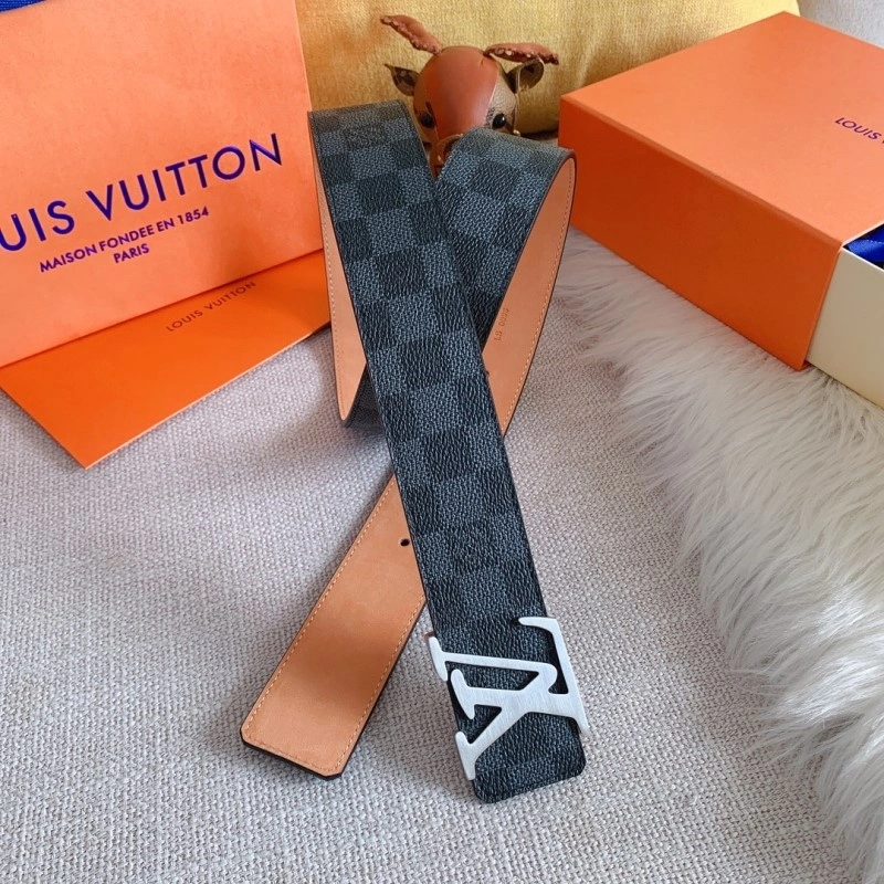 Louis Vuitton Belts Effortless 301496