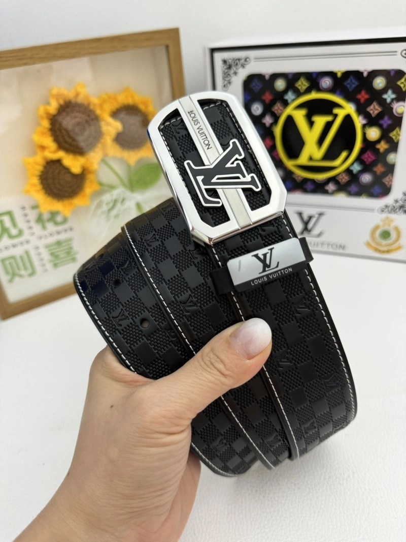 Versatile Louis Vuitton Belts 301492