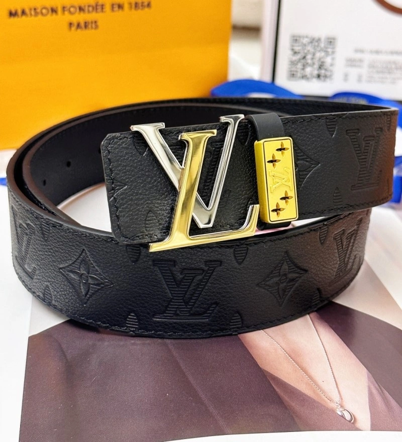 Compact Louis Vuitton Belts 301480