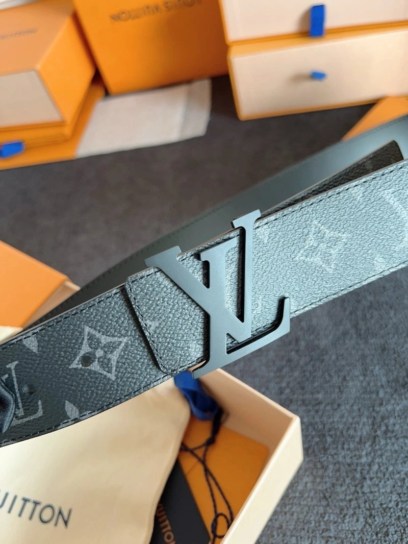 Louis Vuitton Belts Fashionable 301430