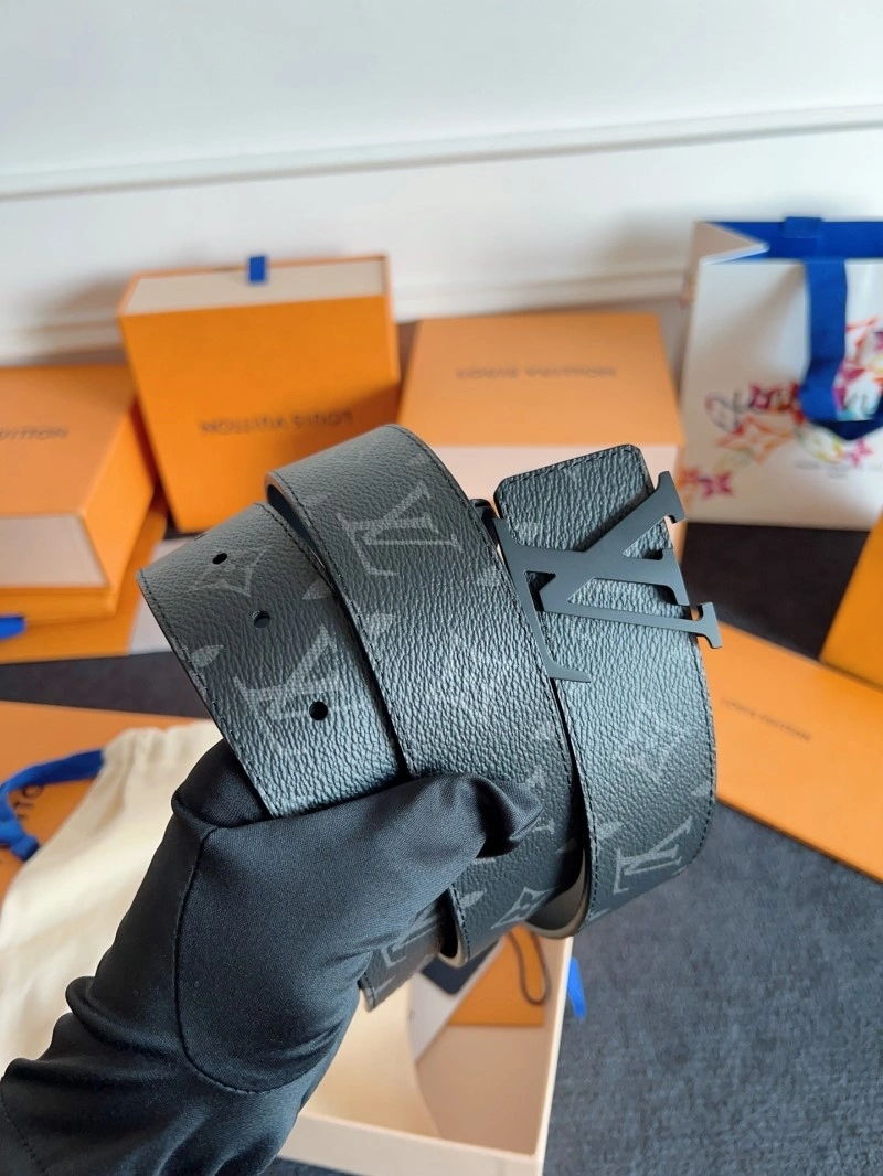 Louis Vuitton Belts Fashionable 301430