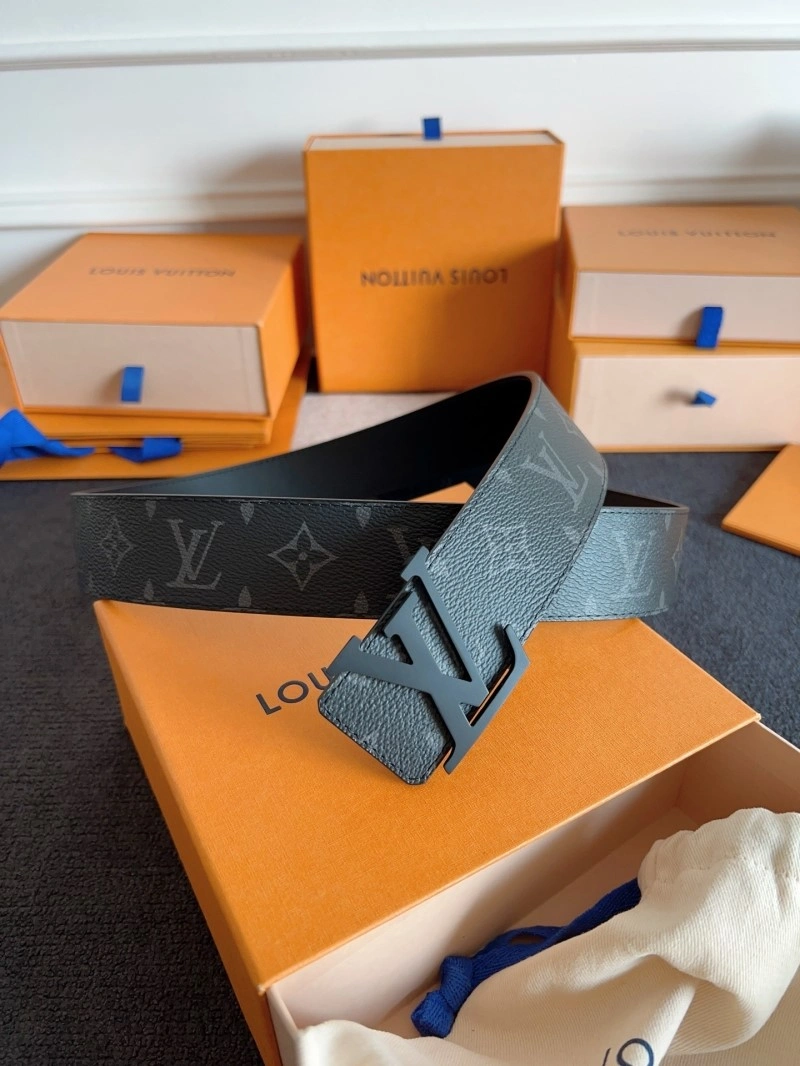 Louis Vuitton Belts Fashionable 301430